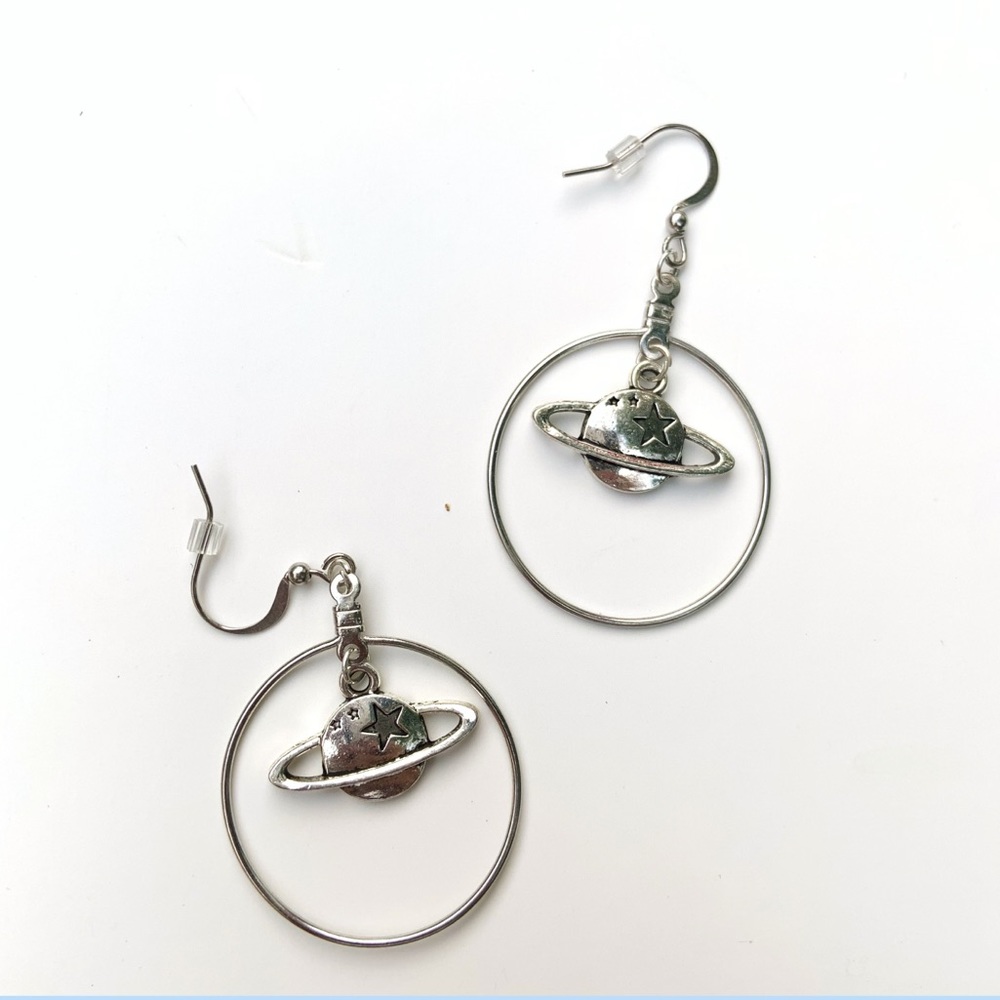 saturn planet hoop earrings